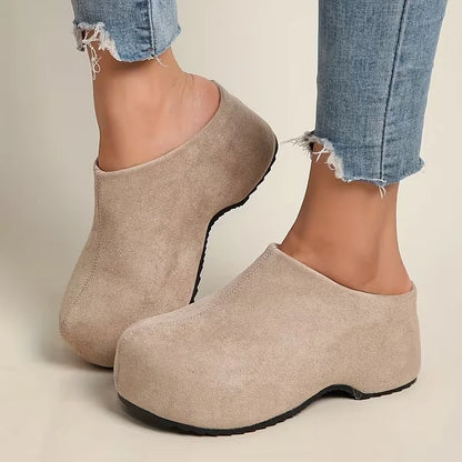 Bella™ - Paksupohjainen umpikärkinen sandaali