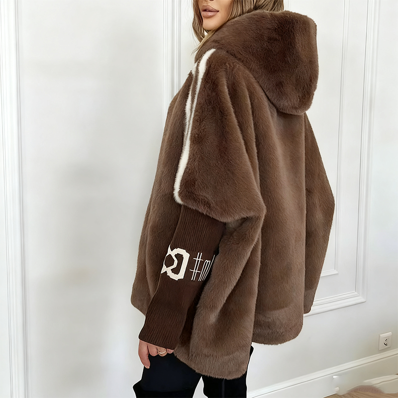 Abrigo informal para mujer con capucha y cremallera