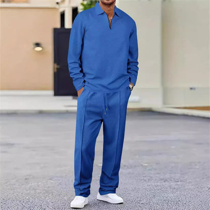Conjunto para hombre compuesto por sudadera con tejido de punto gofrado y pantalón de pierna recta.
